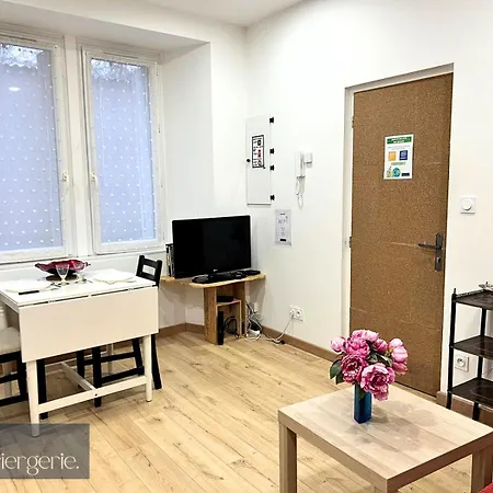 Le Cathédrale-poitierscentre-la Conciergerie Appartement Poitiers