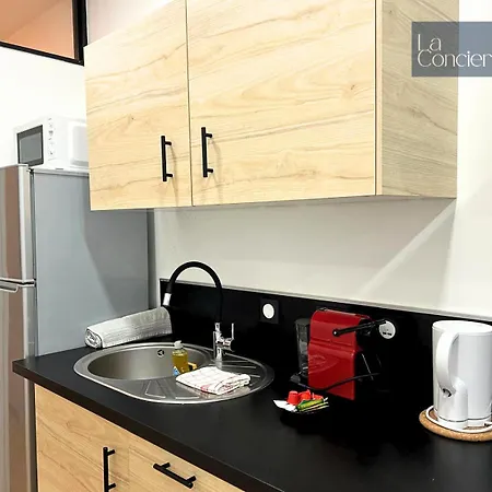 Le Cathédrale-poitierscentre-la Conciergerie